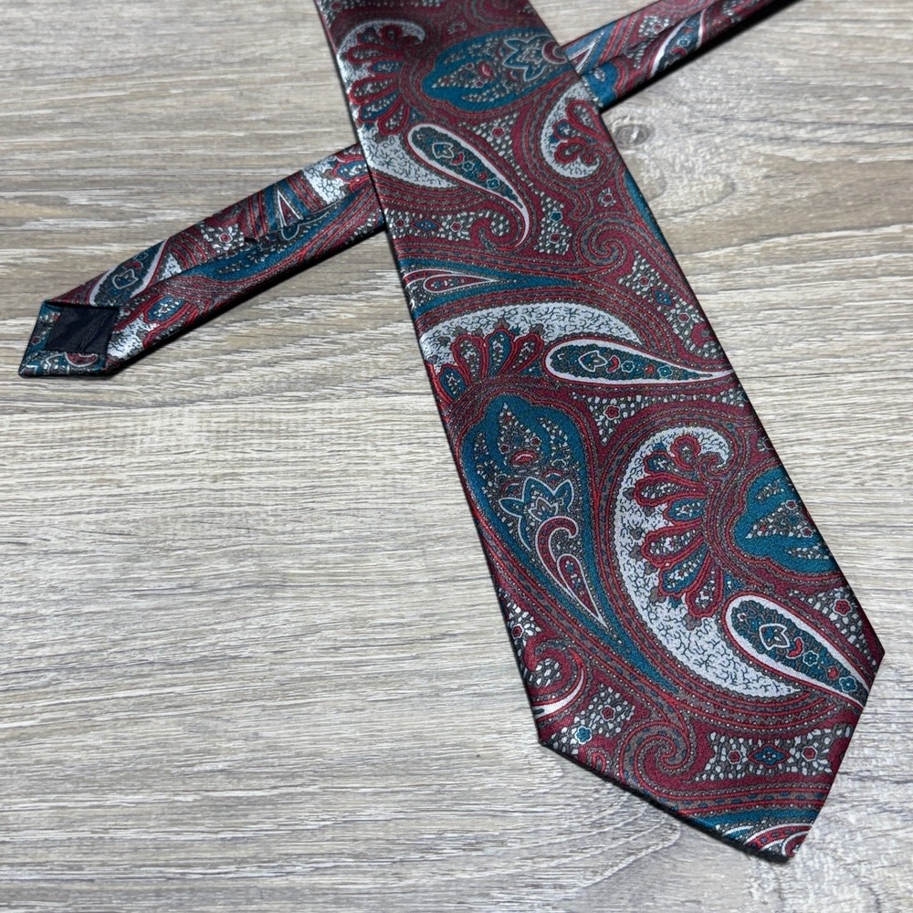 Dino Orsini Neck Tie Handmade Luxury 100% Polyester Paisley Red Teal Silver VTG‎